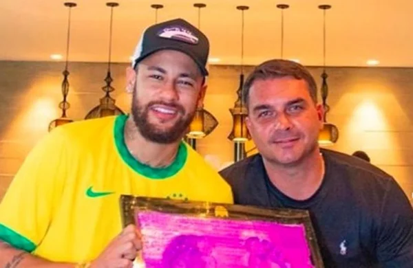 Flávio Bolsonaro elogia Neymar mesmo após derrota: “Você foi gigante!”
