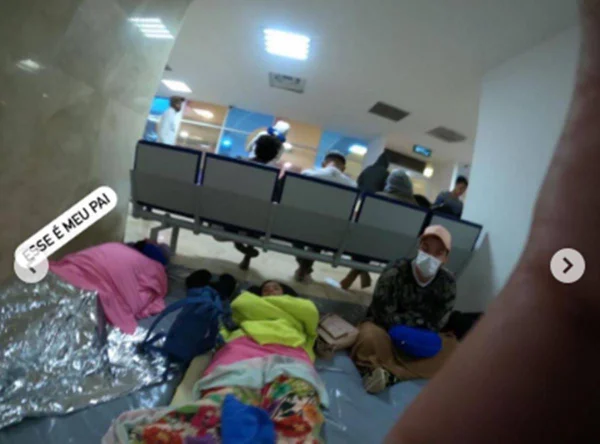 Turistas relatam prisão em aeroporto do México