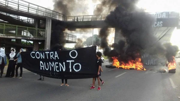 Para ganhar votos, candidato à CLDF instiga: “Tô na passarela”