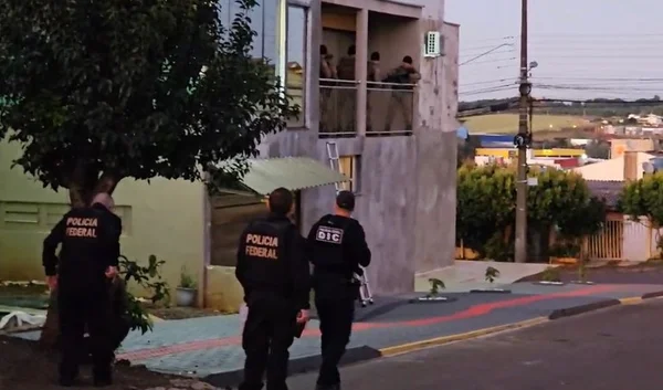 PF prende "quadrilha dos três irmãos" responsável por venda de cocaína