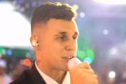 O cantor Gustavo Andrioli