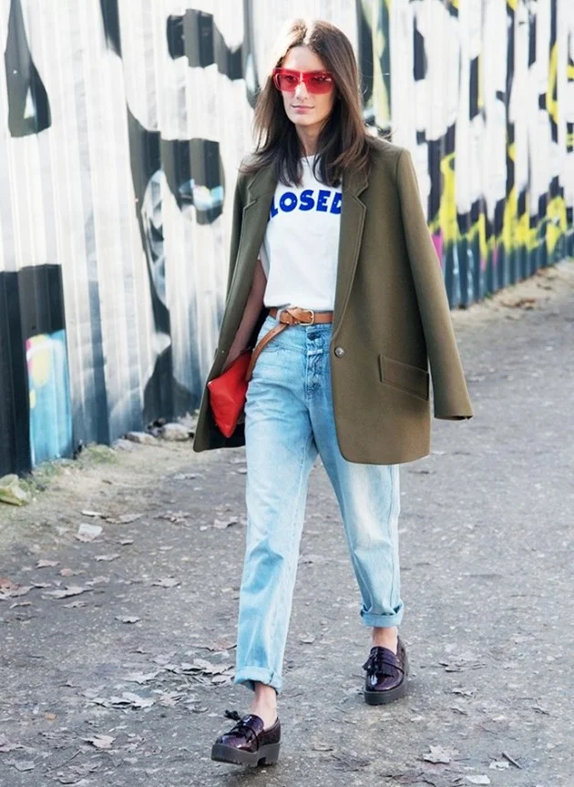 A combinação de jeans e camiseta não precisa ser sem graça - imagem 6 A combinação de jeans e camiseta não precisa ser sem graça - imagem 6