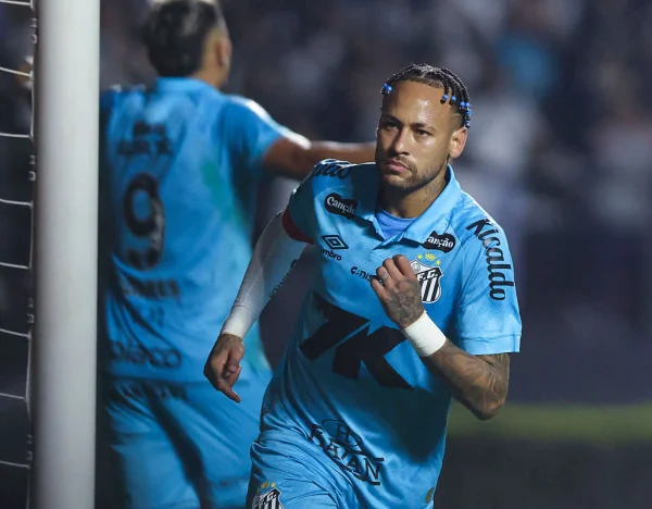 Imagem colorida de Neymar, no gol do Santos- Metrópoles