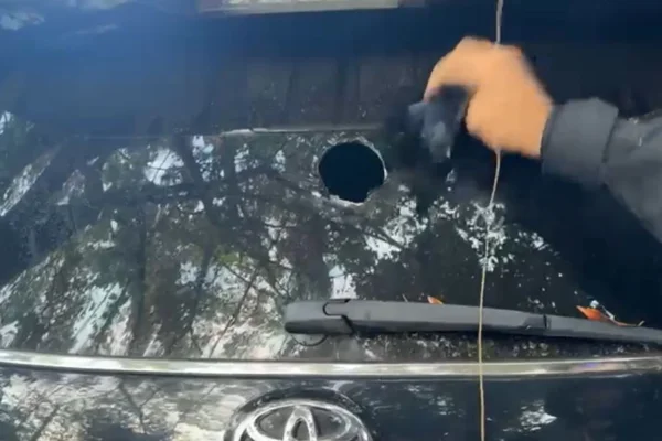 Polícia fecha cerco contra roubo de carros e encontra "caveirão" do CV