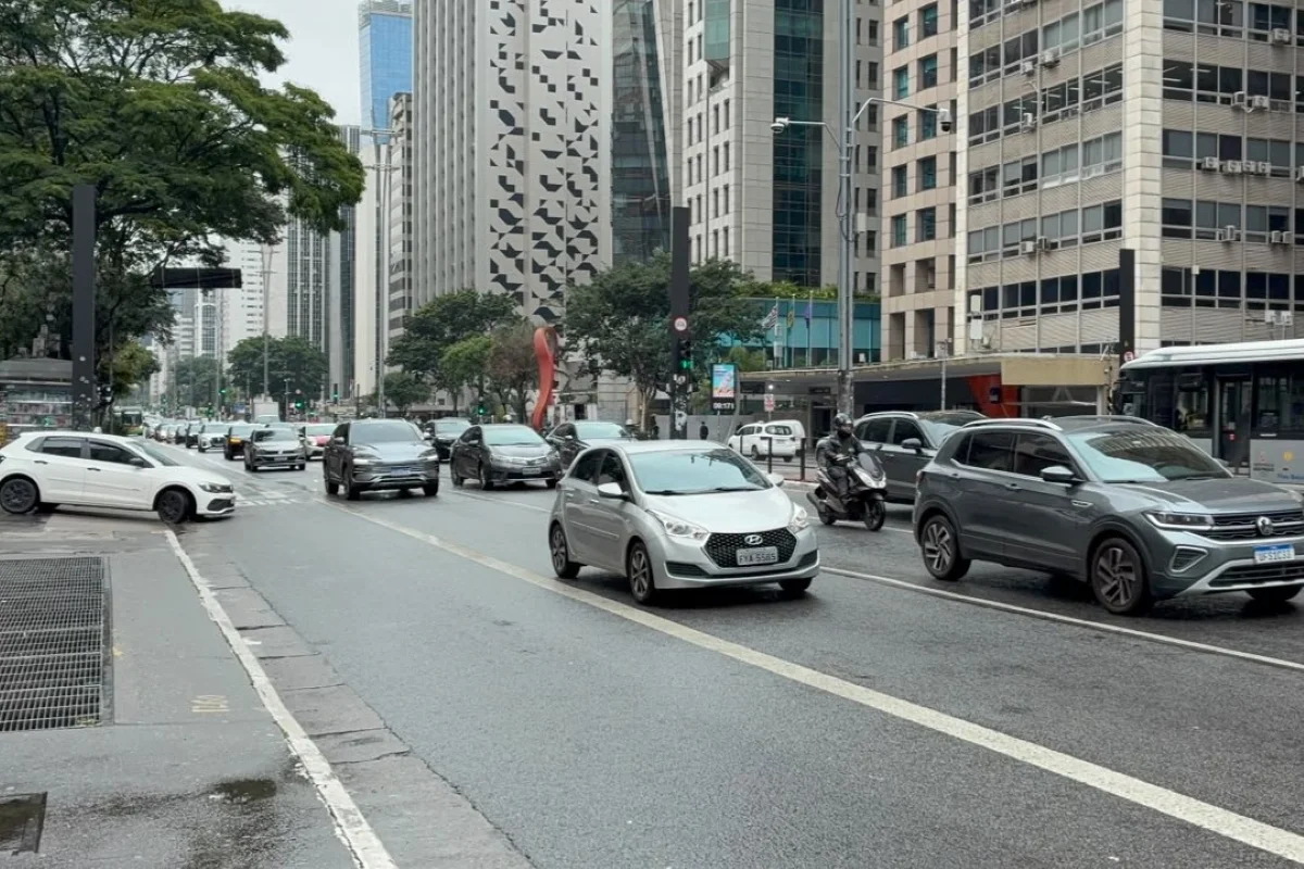 Avenida Paulista ficará aberta para carros neste domingo (1º/11) — Fuvest