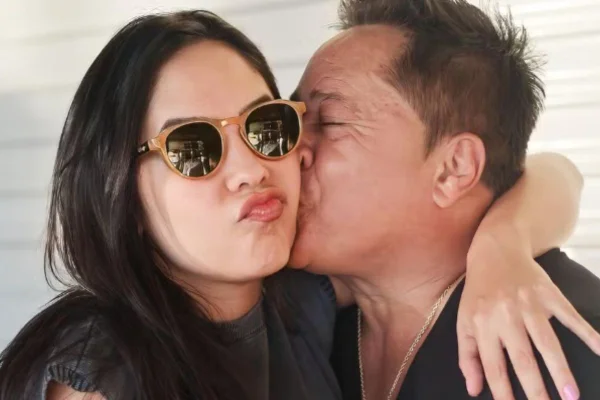 Leonardo com a filha, Monyque Isabella