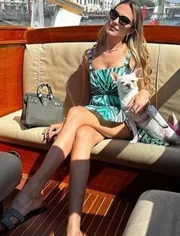 Pamela Genini mostrava sua rotina de viagens nas redes sociais