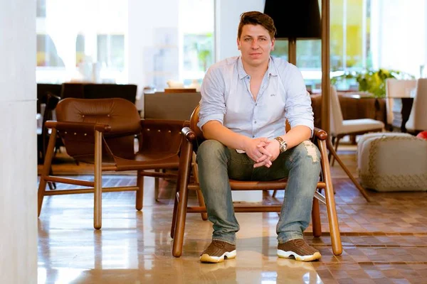 Designer Bruno Faucz fala sobre design na era das mídias sociais