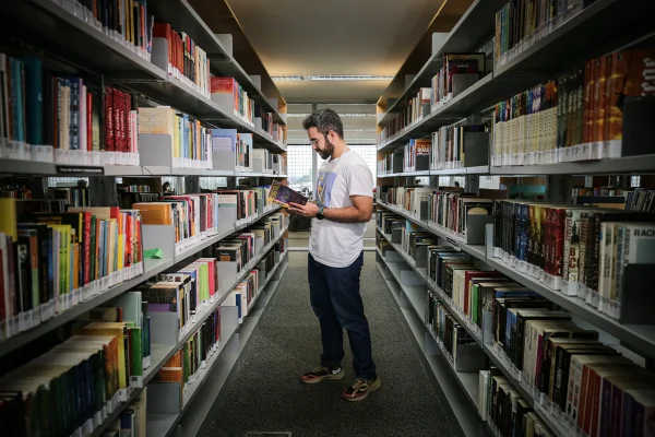 Acervo gratuito da Biblioteca Nacional de Brasília surpreende: conheça