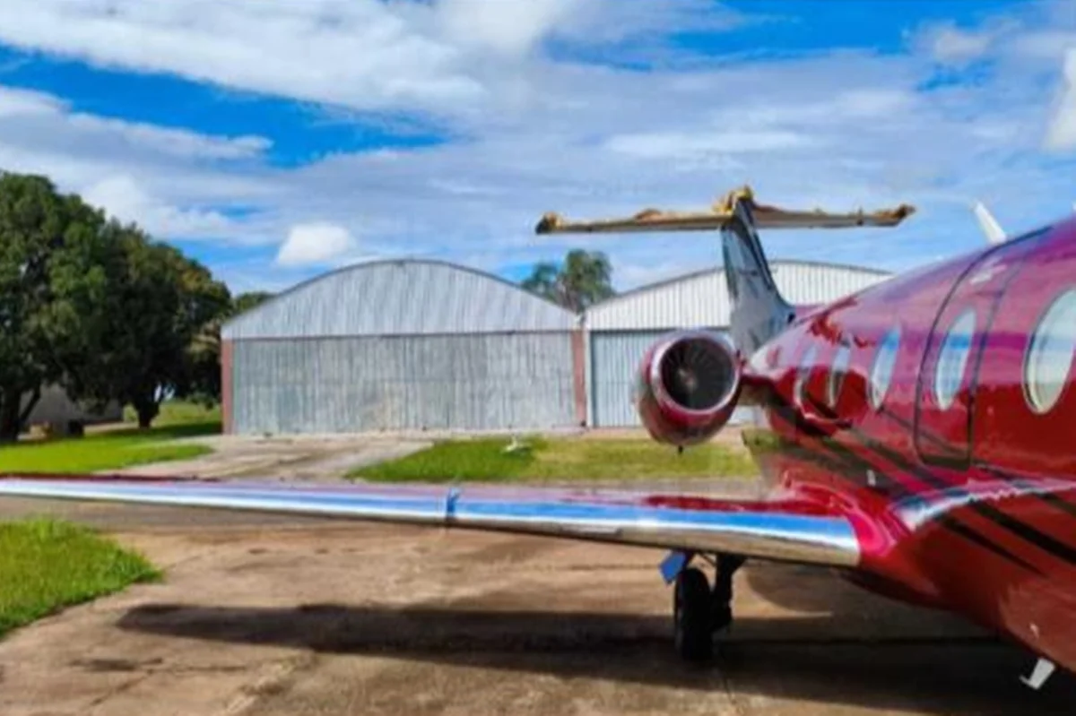 Aeronave ligada a Euclydes Pettersen é colocada em leilão Aeronave ligada a Euclydes Pettersen é colocada em leilão