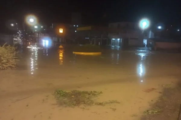 Imagem colorida mostra estrago deixado pelas chuvas em santa catarina - MEtrópoles