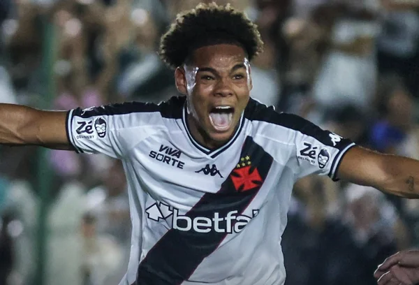 Foto colorida Vasco - Metrópoles