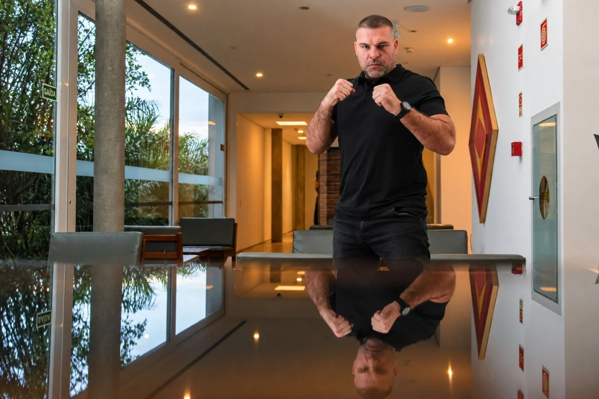 Shogun foi campeão do Pride e do UFC Shogun foi campeão do Pride e do UFC