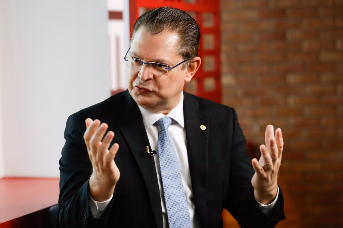 Entrevista o deputado federal Sóstenes Cavalcante (PL-RJ). Bras