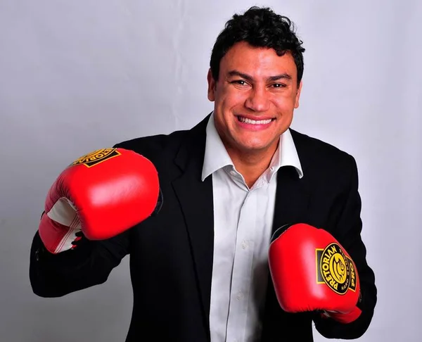 Longe do PRB, boxeador Popó disputará Câmara dos Deputados pelo PDT-BA