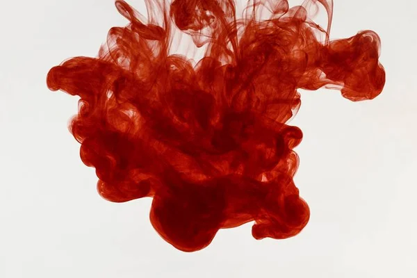 Toxinas de produtos de beleza são eliminadas no sangue menstrual