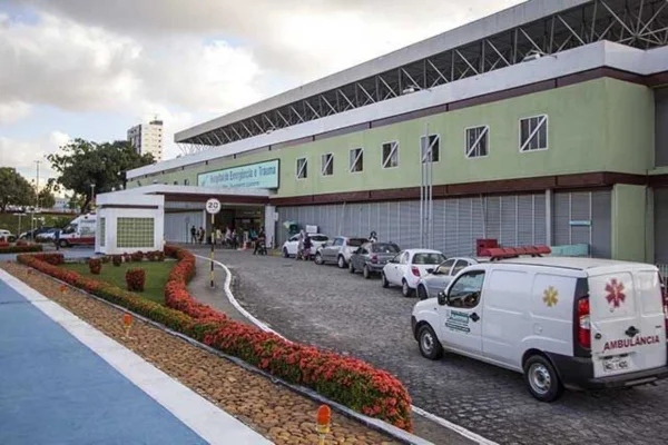 Idosa leva soco no rosto enquanto caminhava em João Pessoa