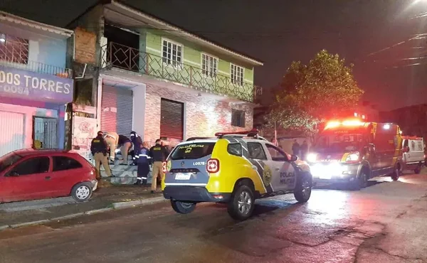 PR: atirador desce de carro e mata rapaz que conversava com amigos