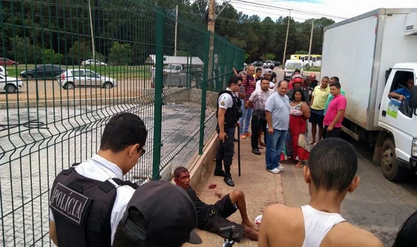 Populares espancam homem que tentou roubar e matar comerciante no DF