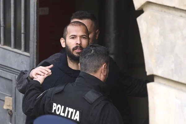 Lutador britânico é acusado formalmente de estupro e tráfico humano
