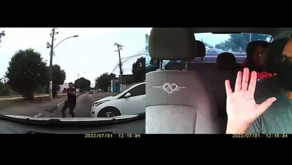 Câmera flagra assalto em carro de aplicativo no Rio