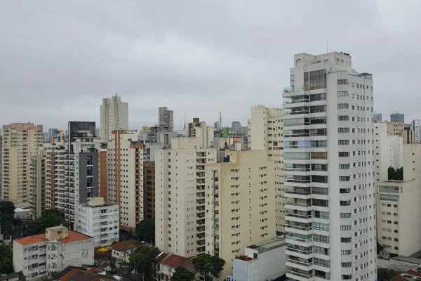 temperatura volta a subir apos frio São Paulo