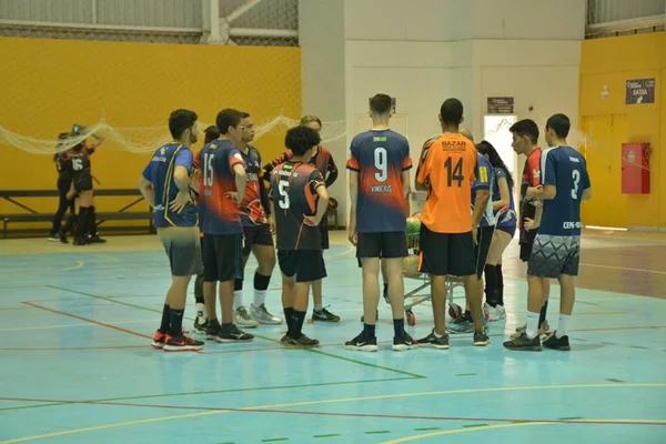 Liga de vôlei em Aparecida de Goiânia atrai times de outras cidades