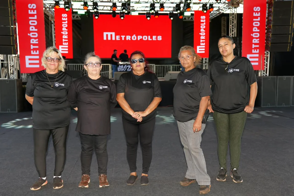 Juraci Oliveira Lima, Francisca Miranda, Maria Amelia de Almeida, Marivone Marques Lemos e Rosangela Coutinho Juraci Oliveira Lima, Francisca Miranda, Maria Amelia de Almeida, Marivone Marques Lemos e Rosangela Coutinho