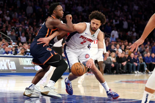 Imagem colorida de Cade Cunningham, dos Pistons - Metrópoles