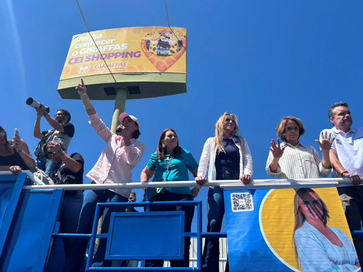 Michelle Bolsonaro e Celina Leão em ato de campanha em Ceilândia (16/8) Michelle Bolsonaro e Celina Leão em ato de campanha em Ceilândia (16/8)
