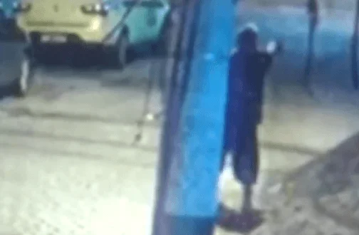Vídeo: morador de rua é morto a tiros por homem que o mandou sair de terreno