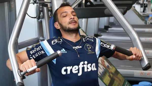 Aos 38 anos, Edu Dracena vai anunciar aposentadoria nesta quarta
