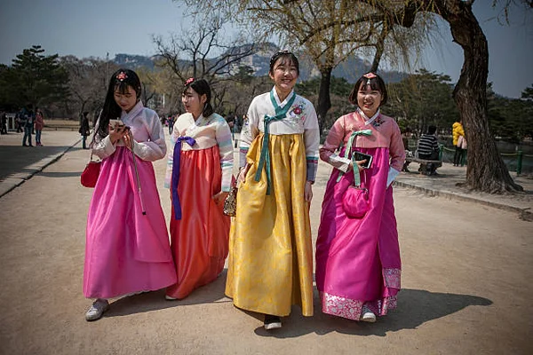 imagem colorida Hanbok