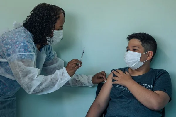 Covid: Anápolis inicia aplicação da 4ª dose da vacina para público 30+