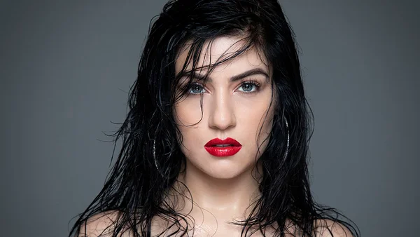 Cantora Clau
