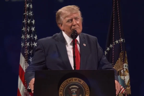 “Não queremos comunistas no país”, diz Trump em discurso do Dia da Independência