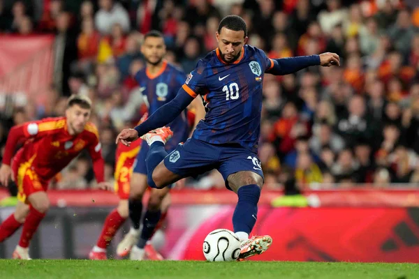 Depay marca pela primeira vez após retorno à Seleção Holandesa. Vídeo