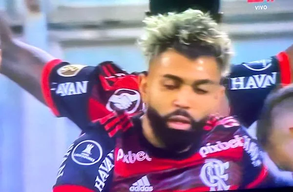 Quando Paulo Sousa não inventa, o quadrado vai lá e resolve