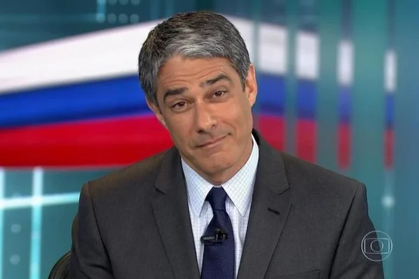 William Bonner admite estar cansado durante Jornal Nacional