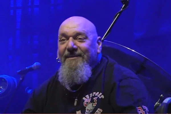 Foto colorida de Paul Di'Anno - Metrópoles