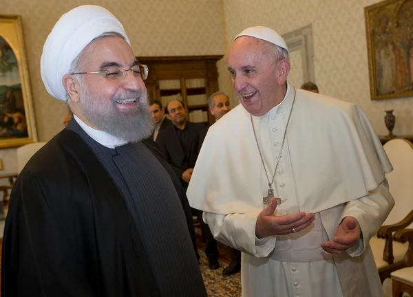 Papa Francisco recebe presidente do Irã no Vaticano