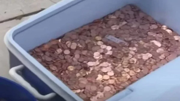 80 mil moedas foram deixadas no gramado