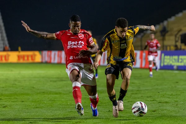 Vila Nova e Novorizontino se enfrentam em disputa pela liderança da Série B