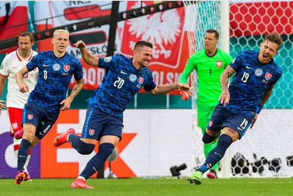 Eslováquia bate a Polônia na Eurocopa