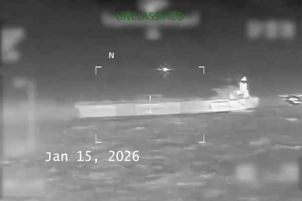 EUA apreende mais um navio petroleiro ligado à Venezuela no Caribe