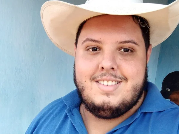 Renan Ribeiro, de 22 anos, é a primeira pessoa a morrer à espera de leito de UTI em São Paulo