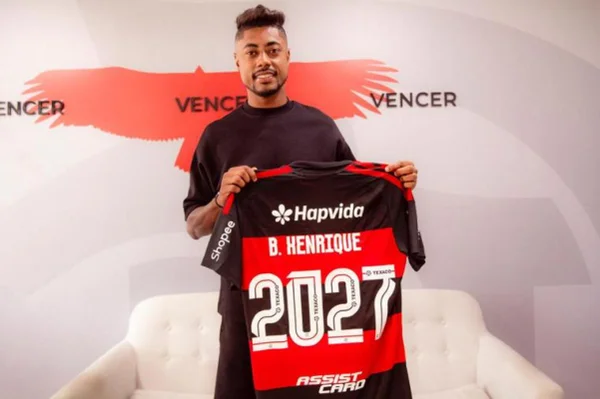 Imagem colorida de Bruno Henrique