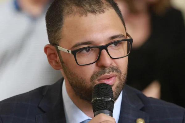 Deputado do PL no RJ multiplicou patrimônio por 19 nos últimos 4 anos