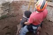 O garoto tem apenas 12 anos O garoto tem apenas 12 anos
