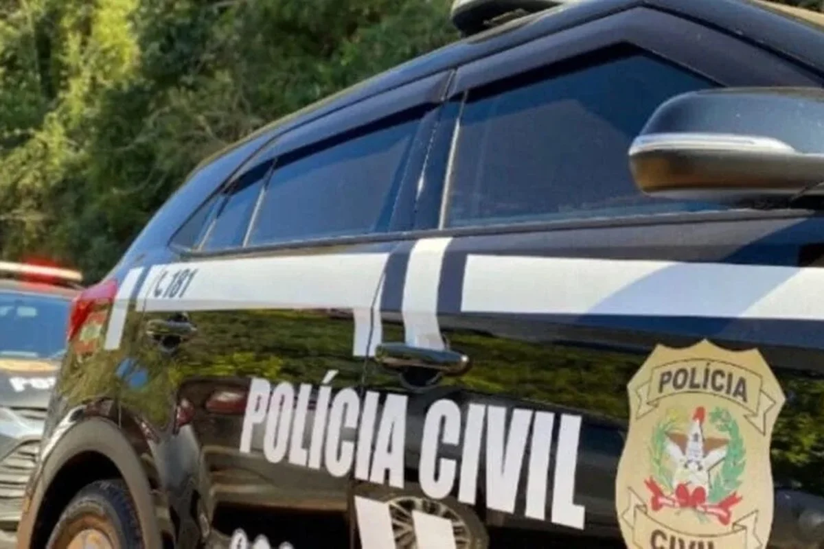 Homem é indiciado após ameaças de divulgação de vídeos íntimos da ex